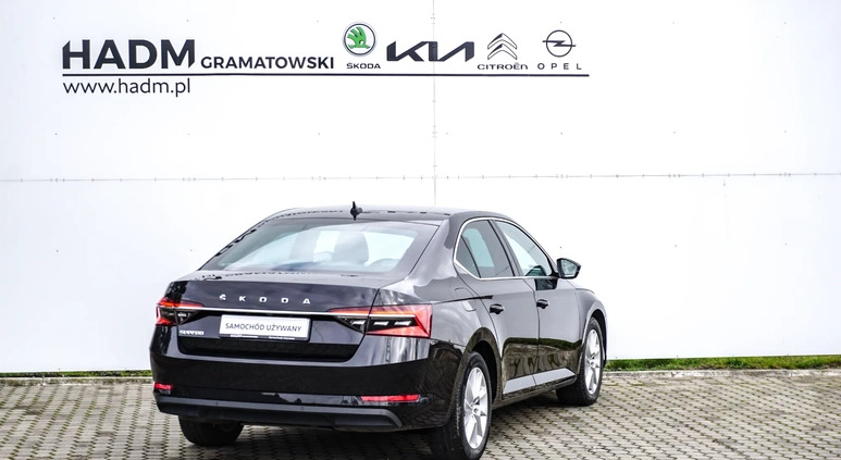 Skoda Superb cena 84900 przebieg: 195059, rok produkcji 2020 z Izbica Kujawska małe 172